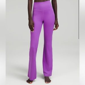 LuluLemon Groove Super-High-Rise Flared Pant Nulu *Regular in Moonlit Magenta 0